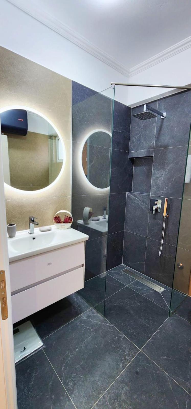 Golden Pearl Saranda